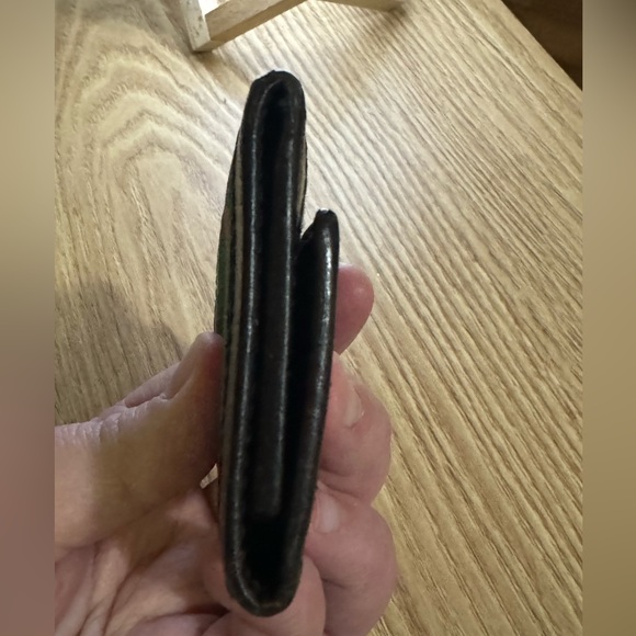 🔥GUCCI SHERRY LINE KEY HOLDER🔥 - Picture 5 of 8